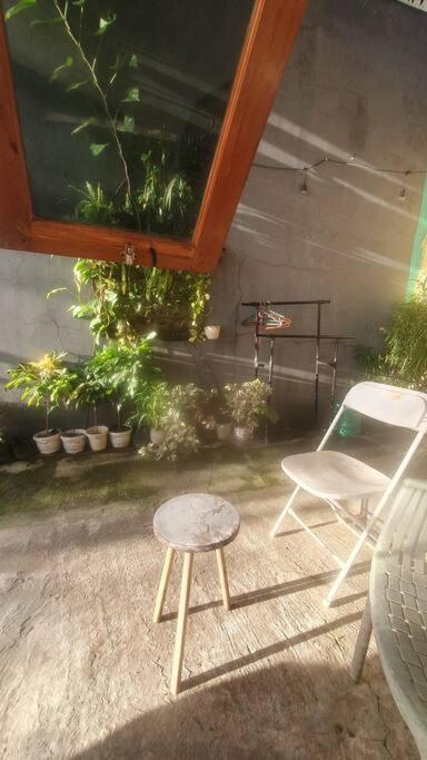 House In Bekasi Timur Villa Buitenkant foto